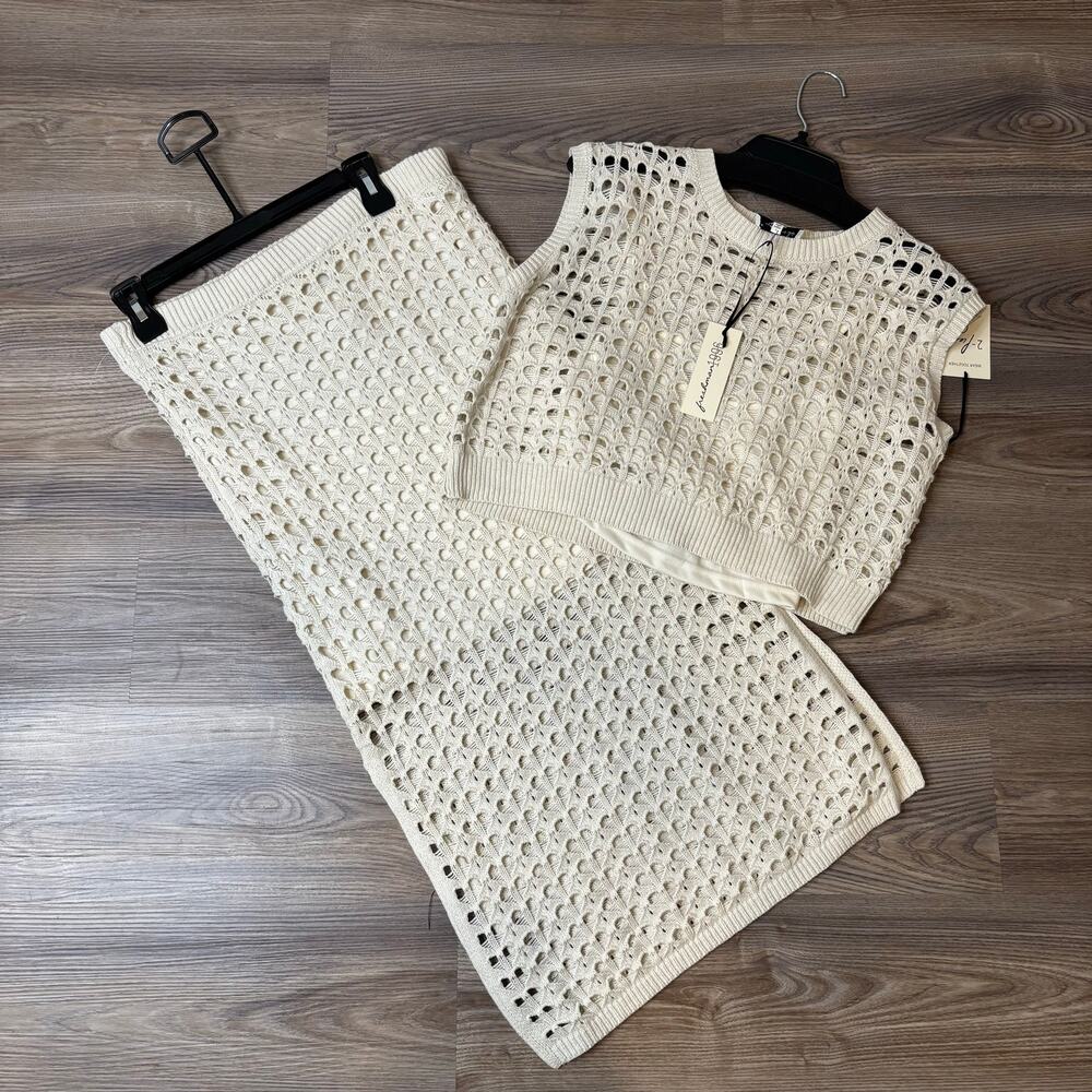 Freshman 1996 Women's L Ivory Crochet Knit 2 Piece Crop Top Maxi Skirt Set NWT